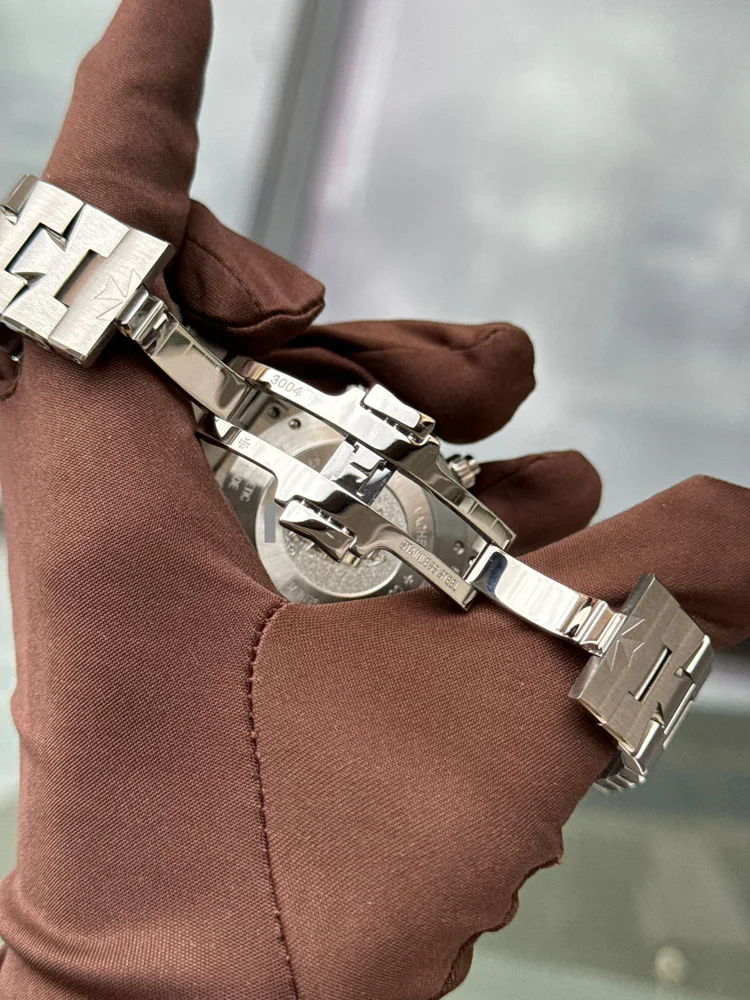 Vacheron Constantin Overseas Chronograph 49150/b01a-9745